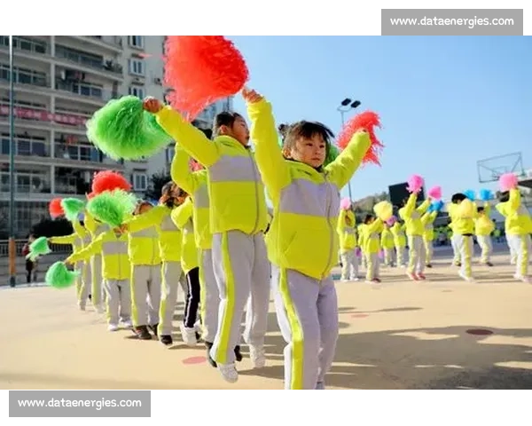 《精彩纷呈的体育赛事现场解说带你领略各项运动的激烈与魅力》